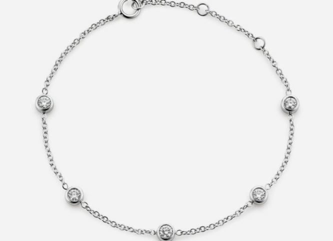 vesta five round lab diamonds bezel bracelet