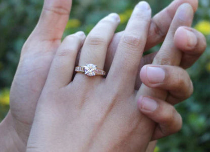 Estelle Classic Round Cut Unique Engagement Ring - 1.0ct+. D & VVS2