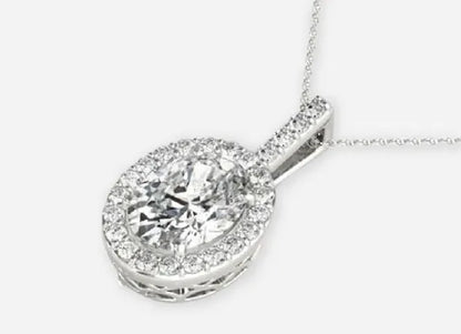 Izar Oval Lab Diamond Halo Pendant